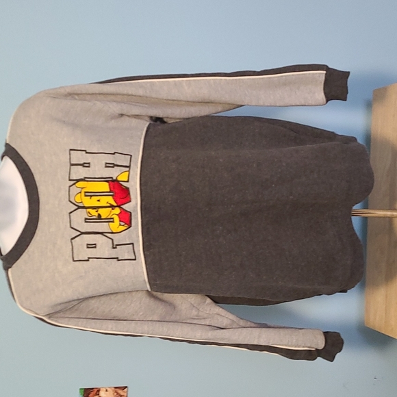 Disney Tops - Pooh Bear Sweatshirt.